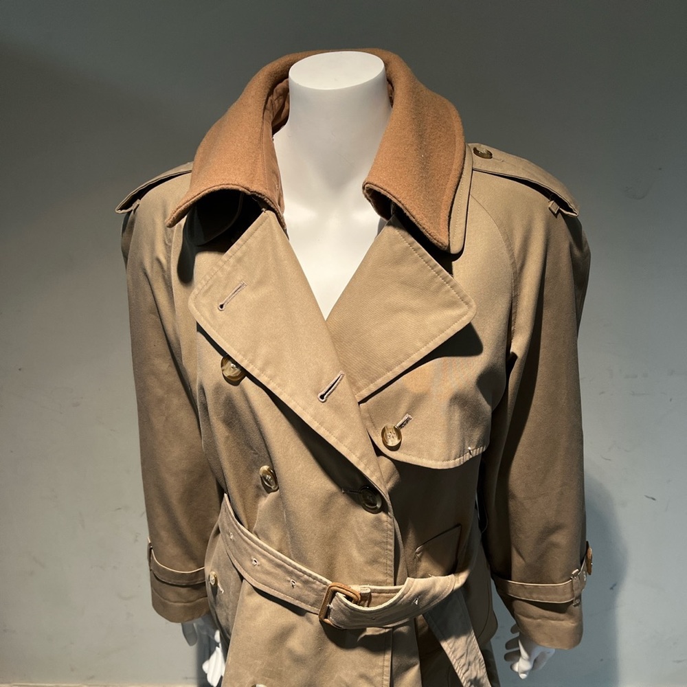 Women’s Burberry raincoat